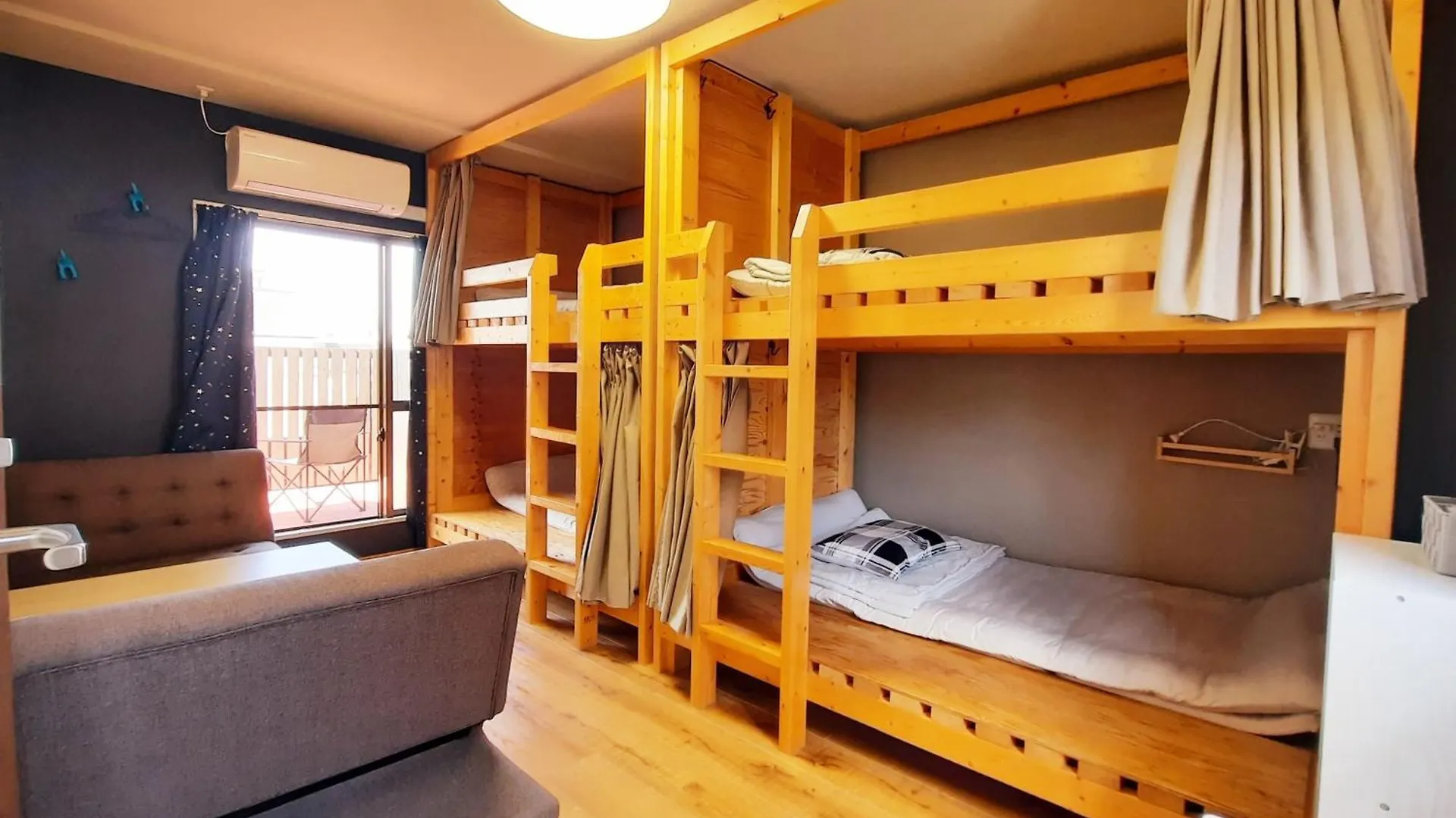 Guesthouse Yours Osaka